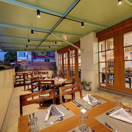 The Beacon Hotel Vadodara Extérieur photo