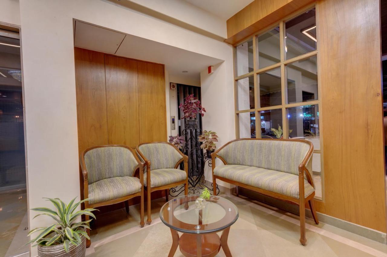 The Beacon Hotel Vadodara Extérieur photo