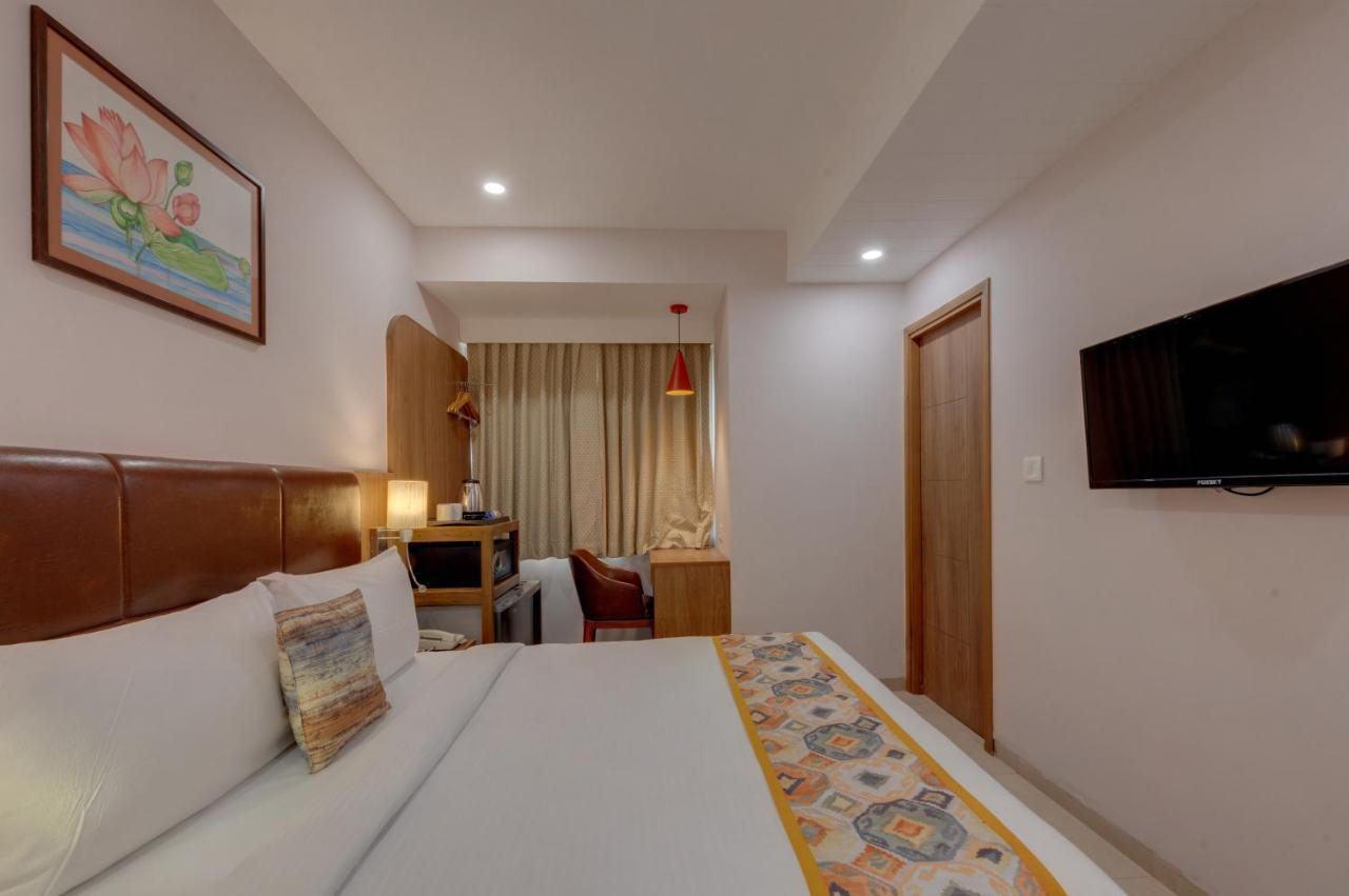 The Beacon Hotel Vadodara Extérieur photo