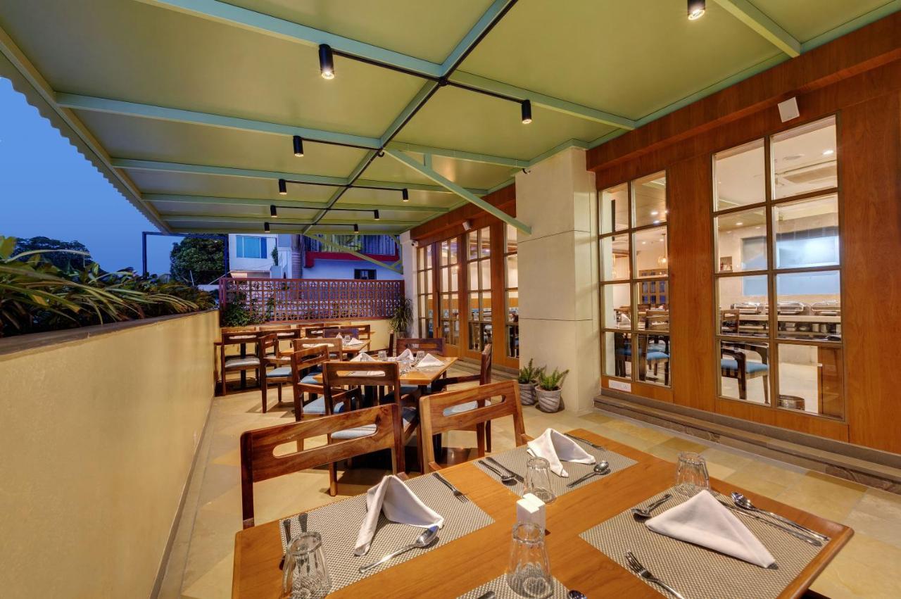 The Beacon Hotel Vadodara Extérieur photo